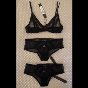 NWT 3 Piece Lingerie Set Bra & 2 Shorts Size 34B S Black